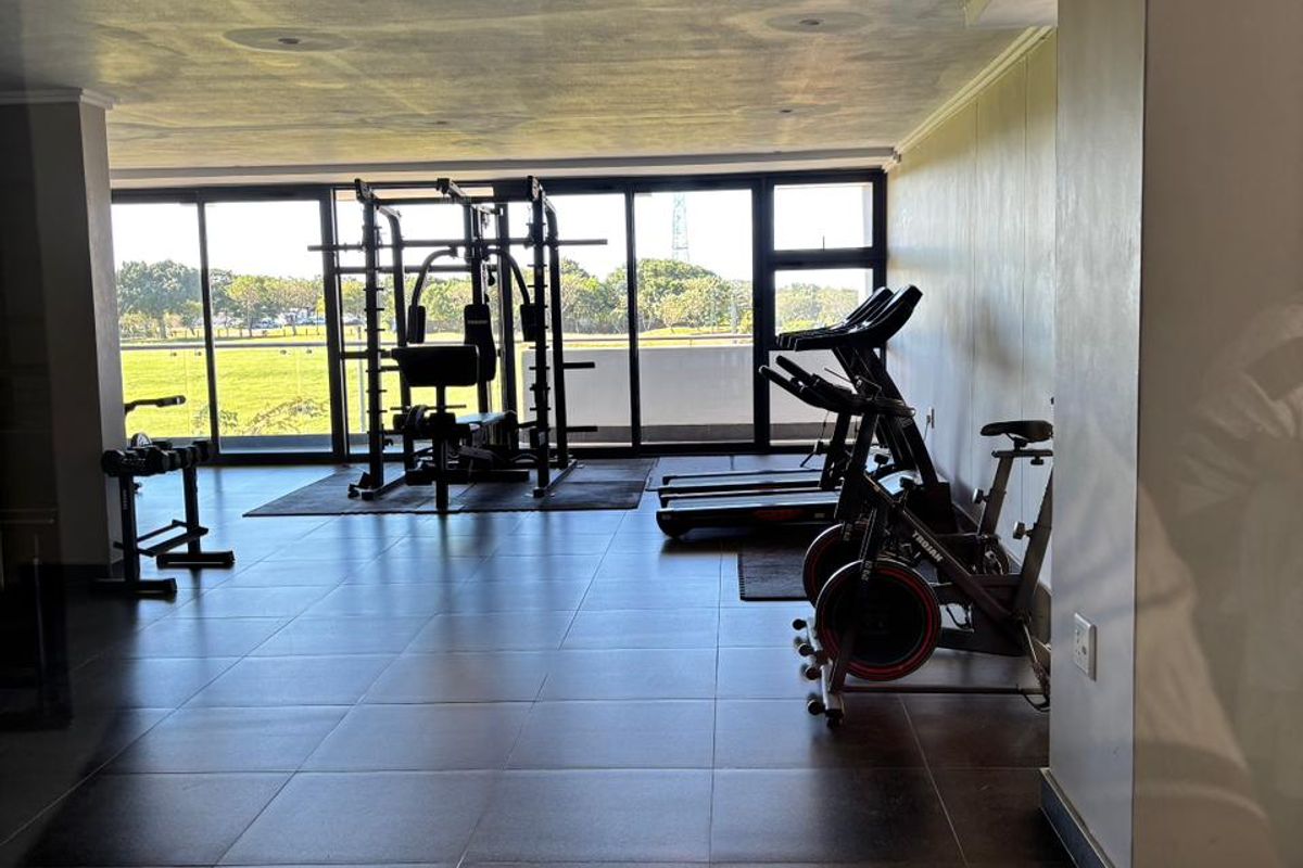 Coastal Sophistication Awaits – 2 Bed, 2 Bath Apartment in Marina Bay, Umhlanga Ridge - Photo 3