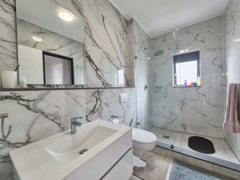 Spacious 2-Bedroom, 2-Bathroom Apartment – Izinga Eco Estate, Umhlanga - Photo 6