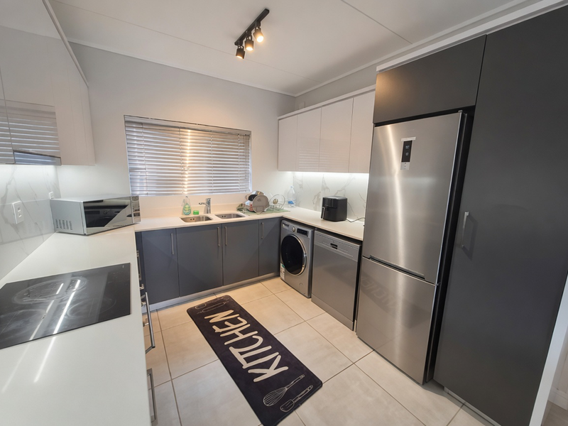 Spacious 2-Bedroom, 2-Bathroom Apartment – Izinga Eco Estate, Umhlanga - Photo 4
