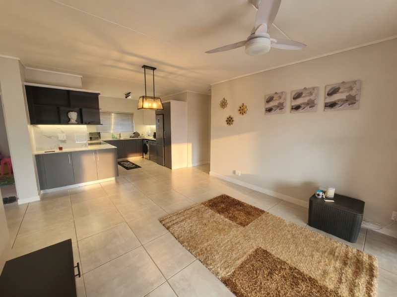 Spacious 2-Bedroom, 2-Bathroom Apartment – Izinga Eco Estate, Umhlanga - Photo 3