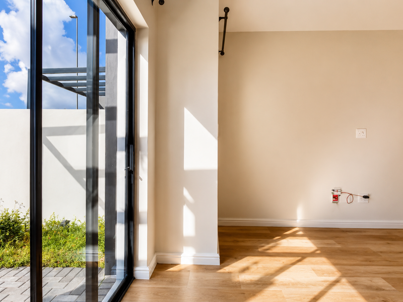 A Sanctuary of Modern Sophistication in Sandown - Photo 4