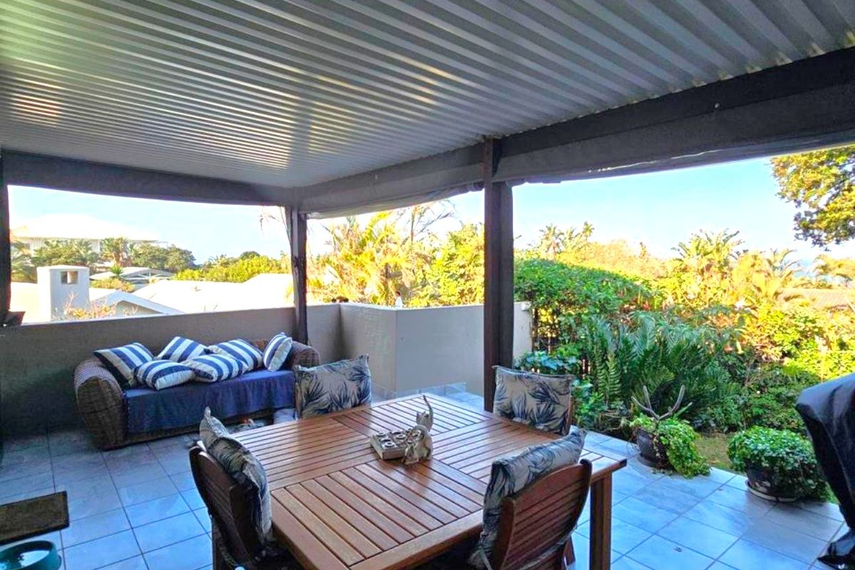 Beachfront Townhouse with excellent income potential - Pet Frienly - Photo 4