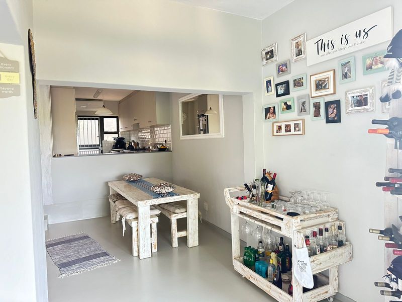 Beachfront Townhouse with excellent income potential - Pet Frienly - Photo 9