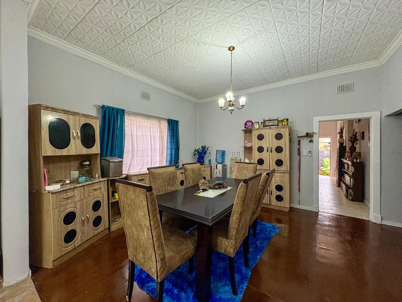 Welcome home to this spacious family property in Brenthurst, offering everything you need and more. - Photo 8