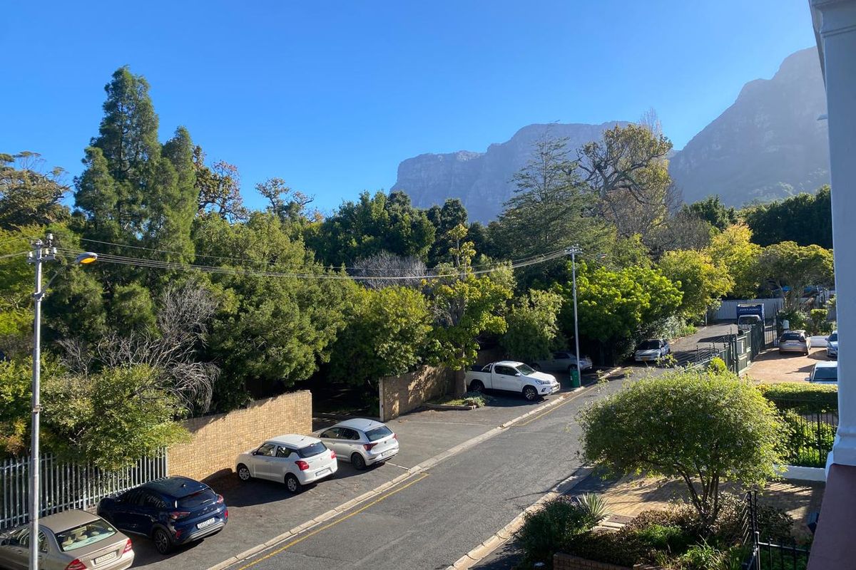 Apartment For Sale In Cape Town - Photo 5