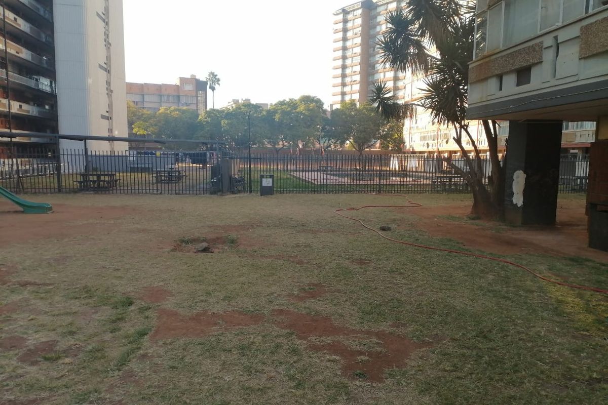 2 Bedroom Apartment - Great for investment or 1st time buyers! - Photo 2