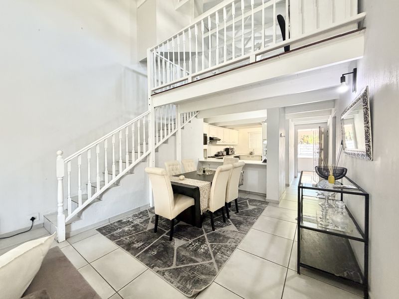 STUNNING LOFT APARTMENTS - Photo 1