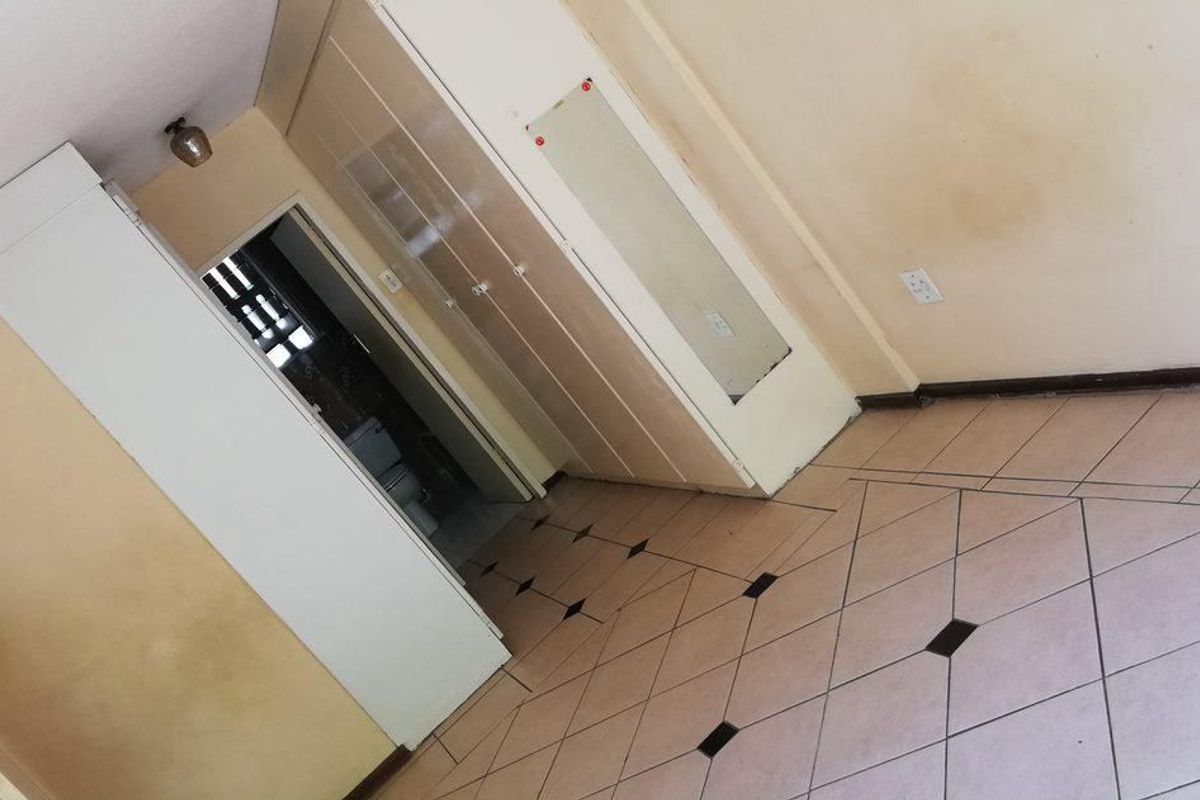 Current rental income R10 600.00 pm - Photo 5