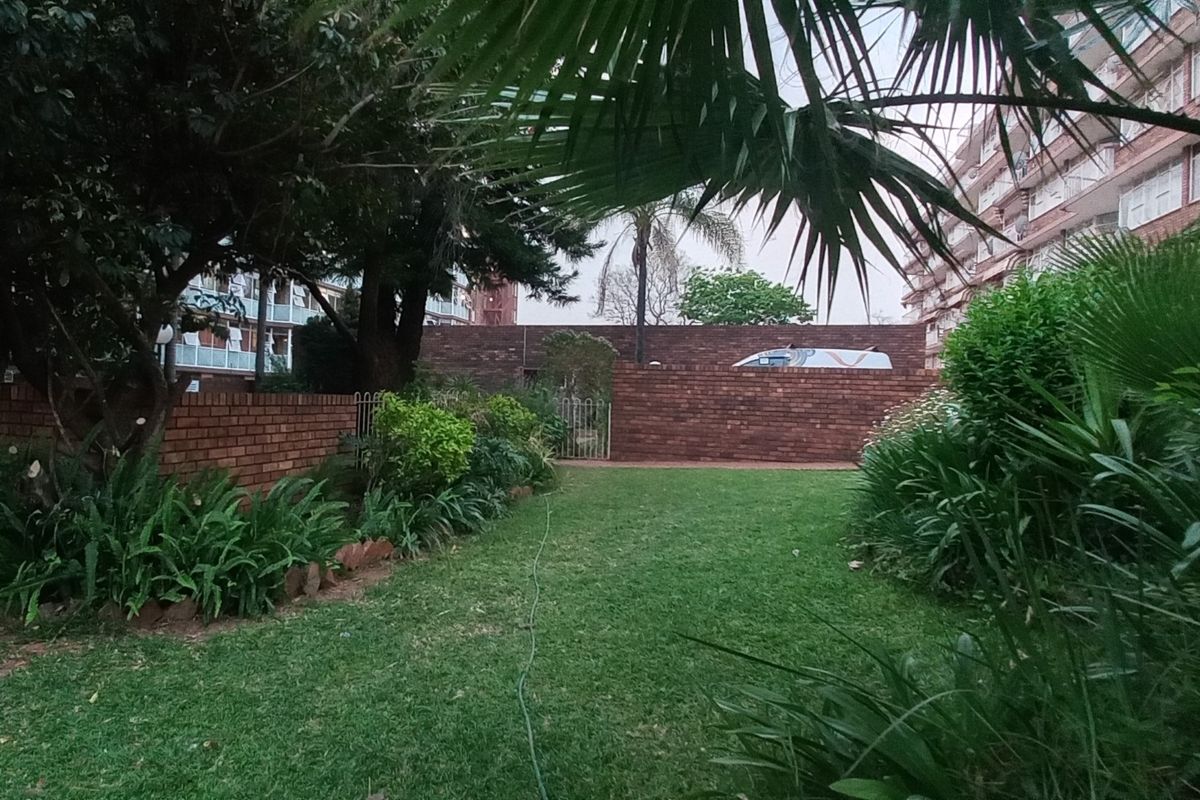 Current rental income R10 600.00 pm - Photo 2
