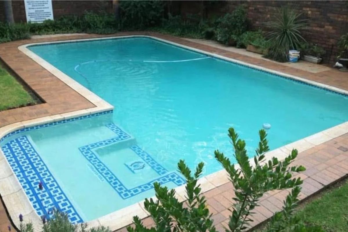 Current rental income R10 600.00 pm - Photo 3