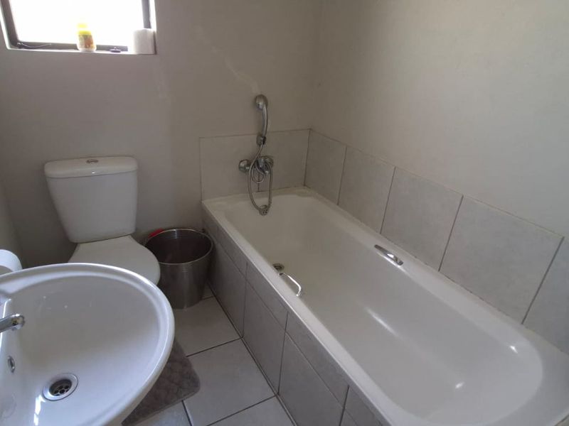 Two bedroom apartment for sale - Photo 8