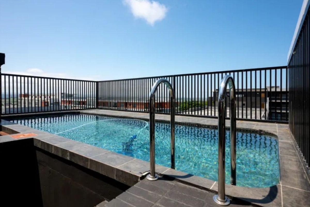Lovely and Cozy 1 Bedroom for Sale in Umhlanga Ridge - Photo 2
