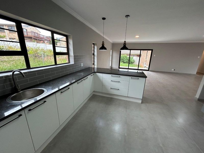STUNNING  NEW MODERN  WELL BUILT HOUSE  WITH AMAZING LOCATION NEAR POINT - Photo 9