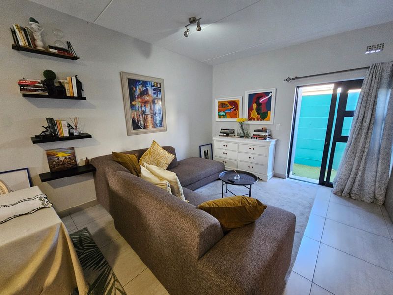 Modern 3 bedroom townhouse for rent - Photo 3