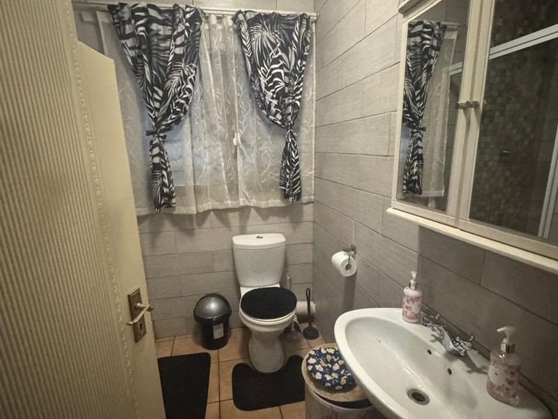 Two bedroom apartment for sale - Photo 10
