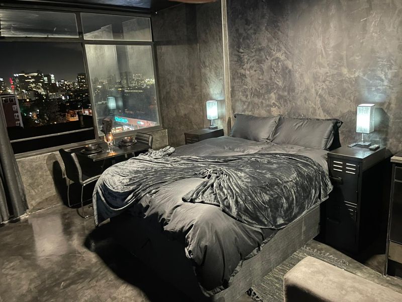 A MASTERPIECE FOR THE ARTIST OR PROFESSIONAL - AWAITING YOUR OFFERS - Photo 8