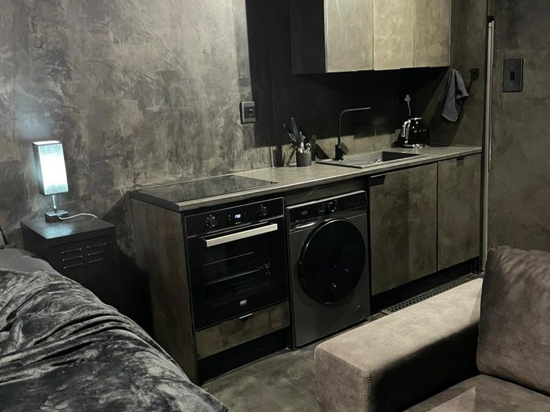 A MASTERPIECE FOR THE ARTIST OR PROFESSIONAL - AWAITING YOUR OFFERS - Photo 6