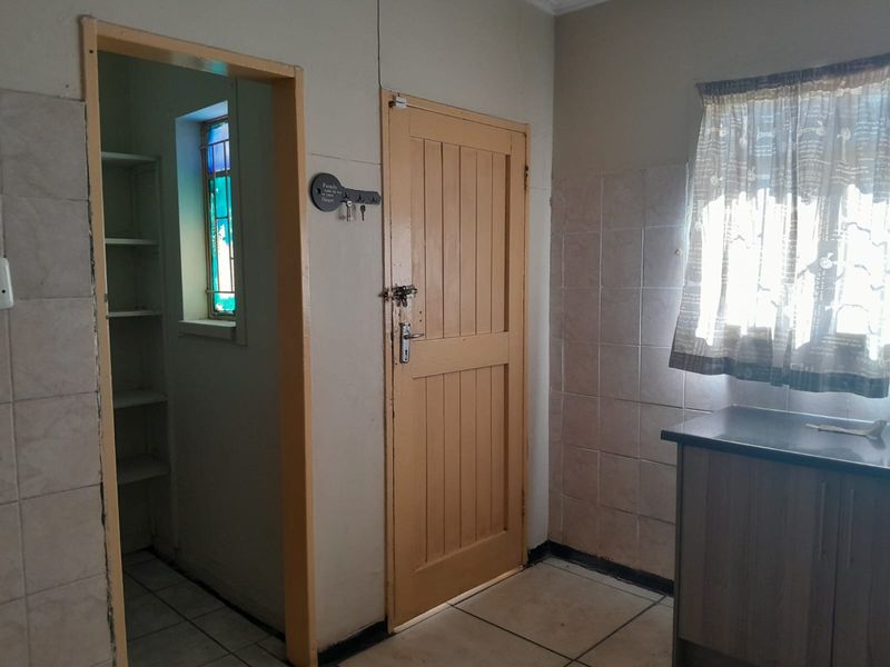 Spacious 3-Bedroom Home + Outbuilding | Prime Vanderbijlpark CW6 - Photo 8