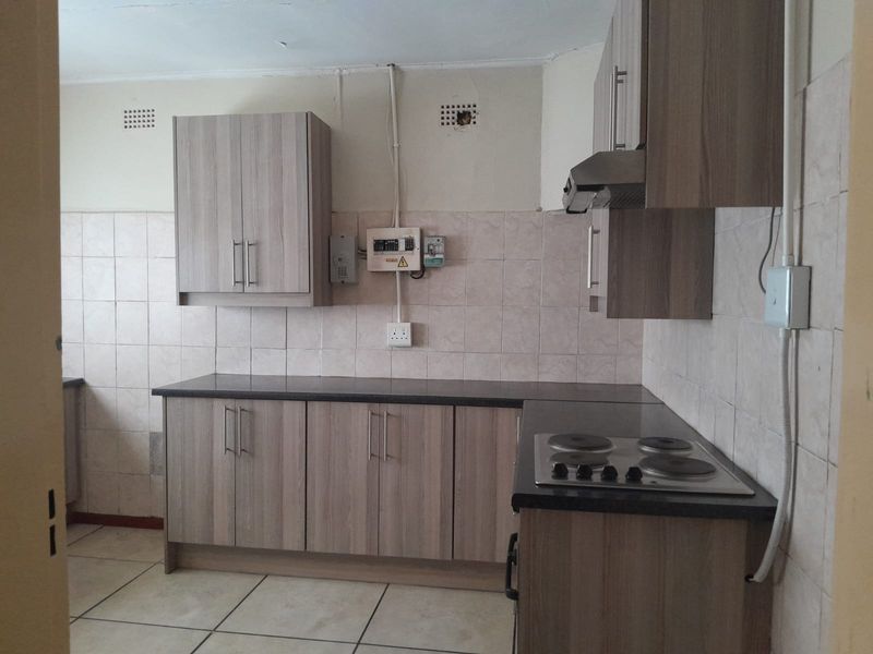 Spacious 3-Bedroom Home + Outbuilding | Prime Vanderbijlpark CW6 - Photo 6