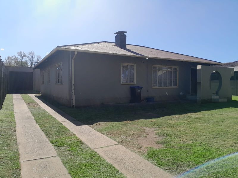 Spacious 3-Bedroom Home + Outbuilding | Prime Vanderbijlpark CW6 - Photo 3