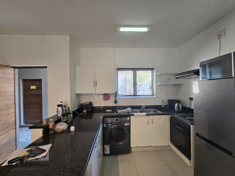 1 BEDROOM GROUND FLOOR APARTMENT FOR RENTAL IN SHEFFIELD MANOR - Photo 2
