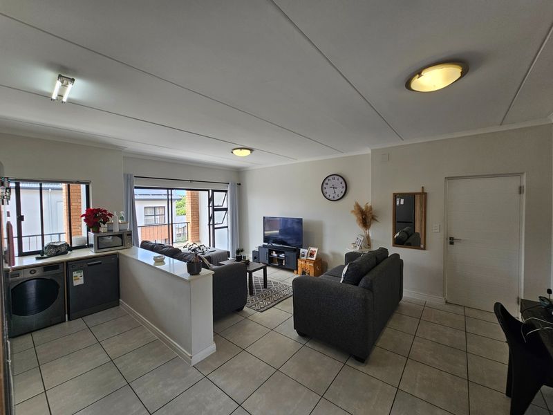 SOLE MANDATE-2 BEDROOM APARTMENT IN SOUGHT AFTER BALLITO HILLS LIFESTYLE ESTATE - Photo 4