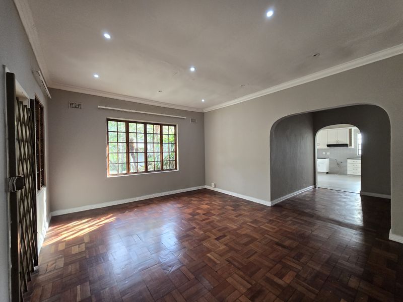 To Rent: Historic Family Farmhouse – 20km West of Ballito, KZN - Photo 10