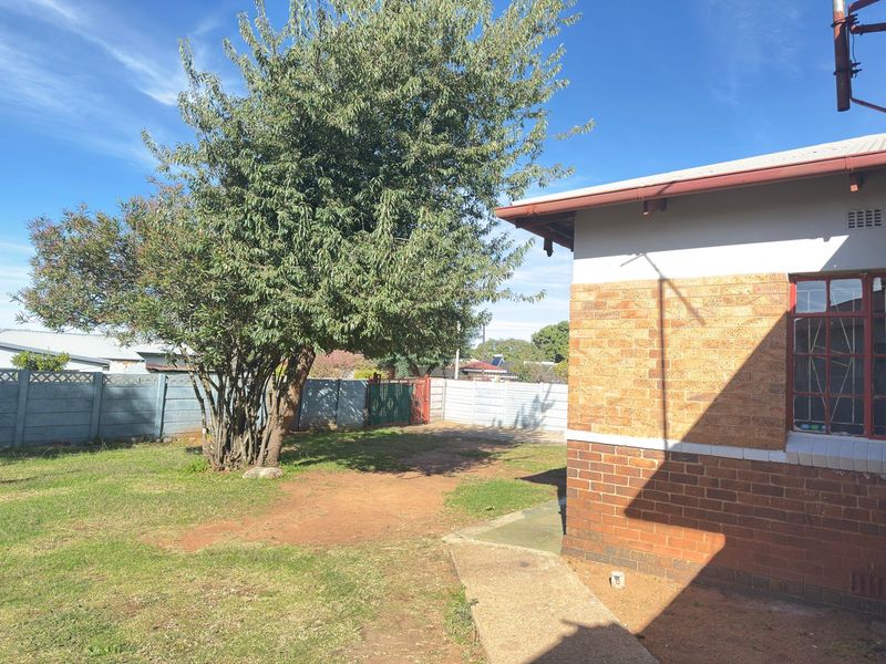 Freestanding For Sale In Kempton Park - Photo 6