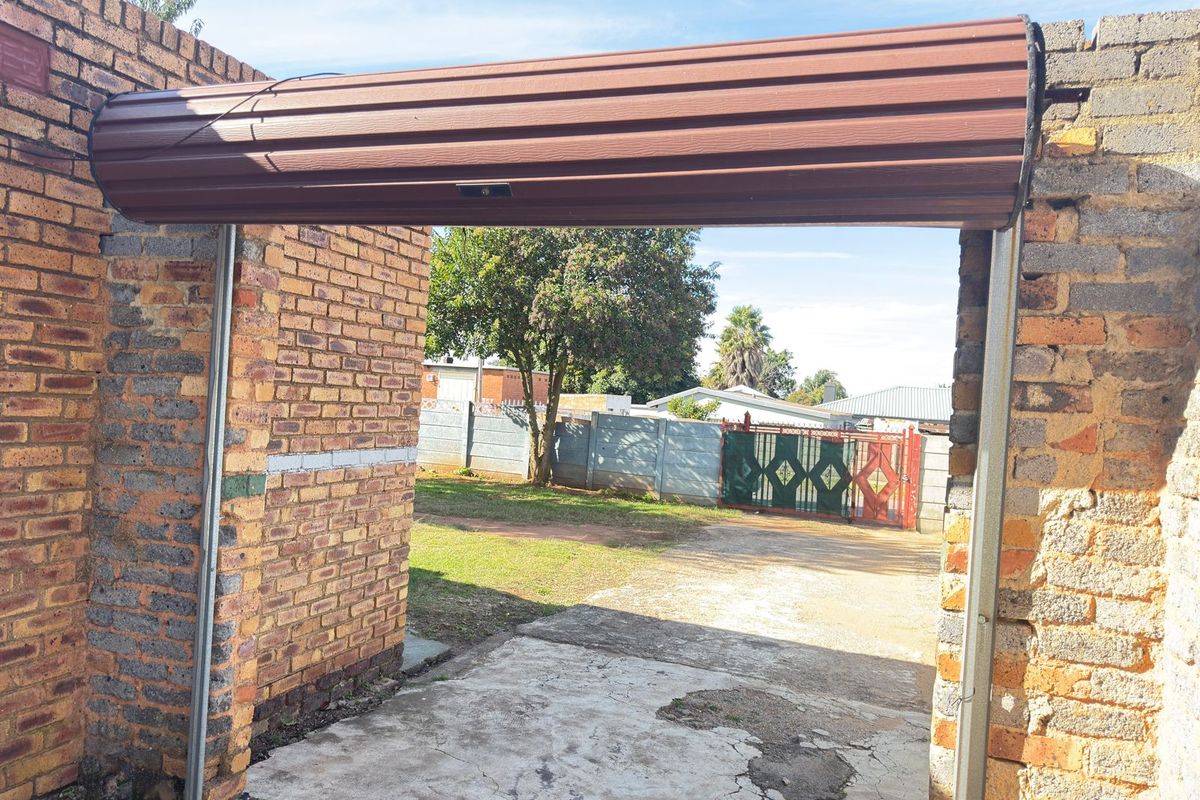 Freestanding For Sale In Kempton Park - Photo 3