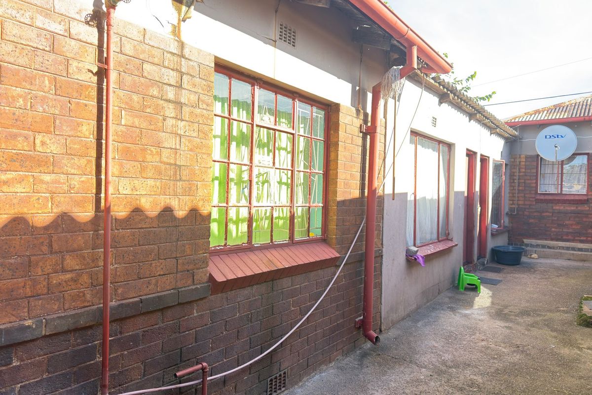 Freestanding For Sale In Kempton Park - Photo 5
