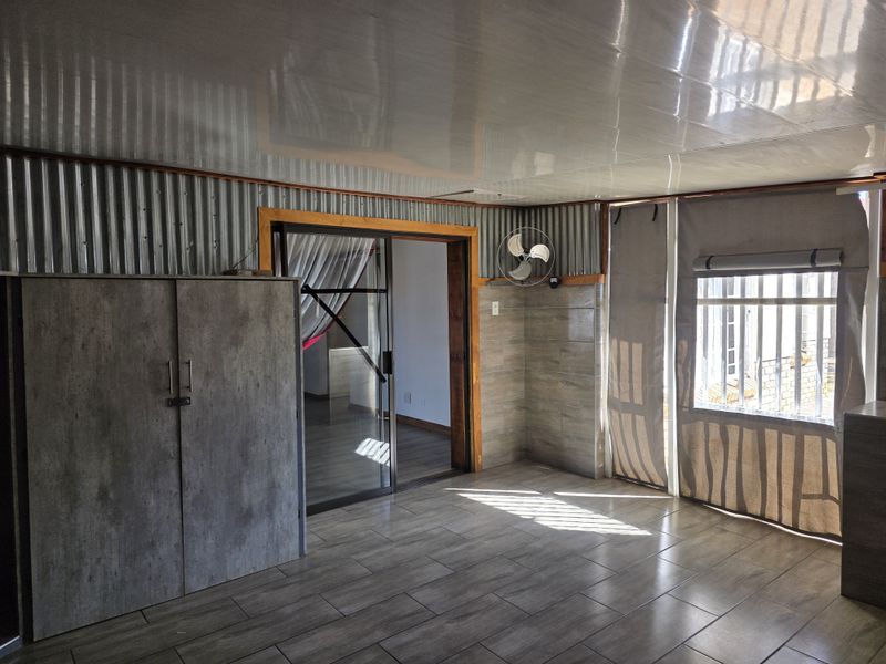 Stunning 3 Bedroom House For Sale In Mooiooi. - Photo 6