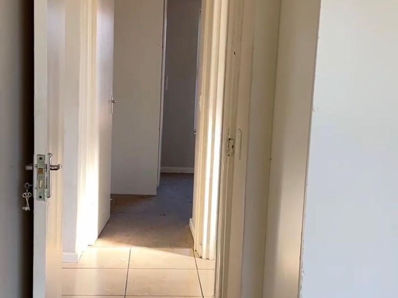Generous  2 Bedroom Apartment  To Let in Parkland  Available 1 June 2026 - Photo 10