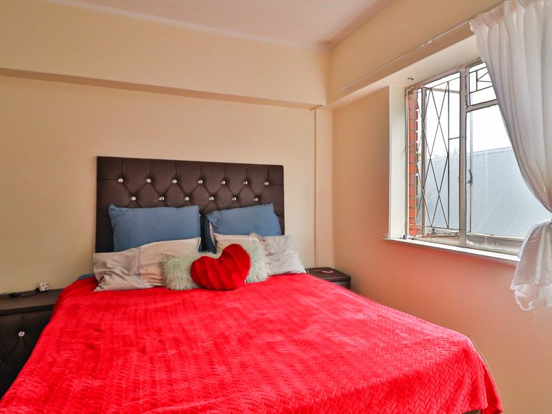 2 BED 1 BATH APARTMENT FOR SALE - Photo 8