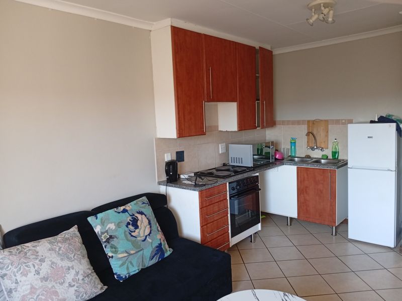 Apartment Block Rental Monthly In Pretoria - Photo 9