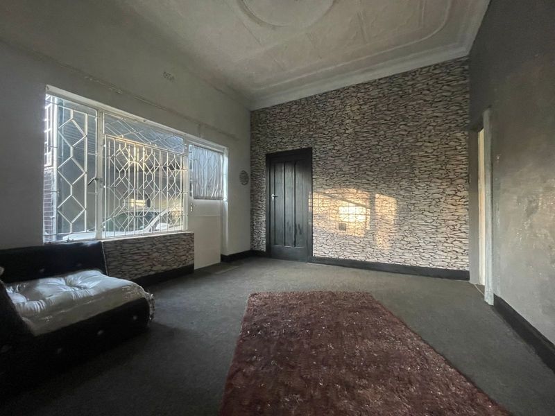 4 Bedroom house for sale - Photo 9