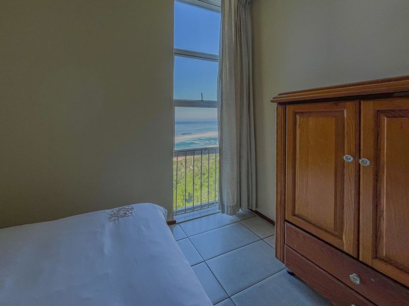 Absolute Beachfront Penthouse on the La Mercy Coastline - Photo 8