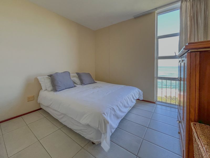 Absolute Beachfront Penthouse on the La Mercy Coastline - Photo 7