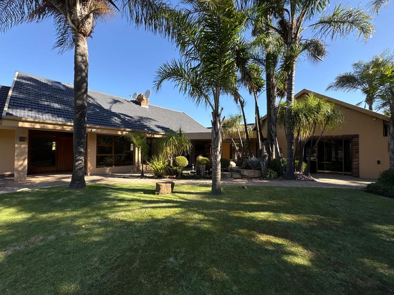 5 bedroom house for sale - Photo 7
