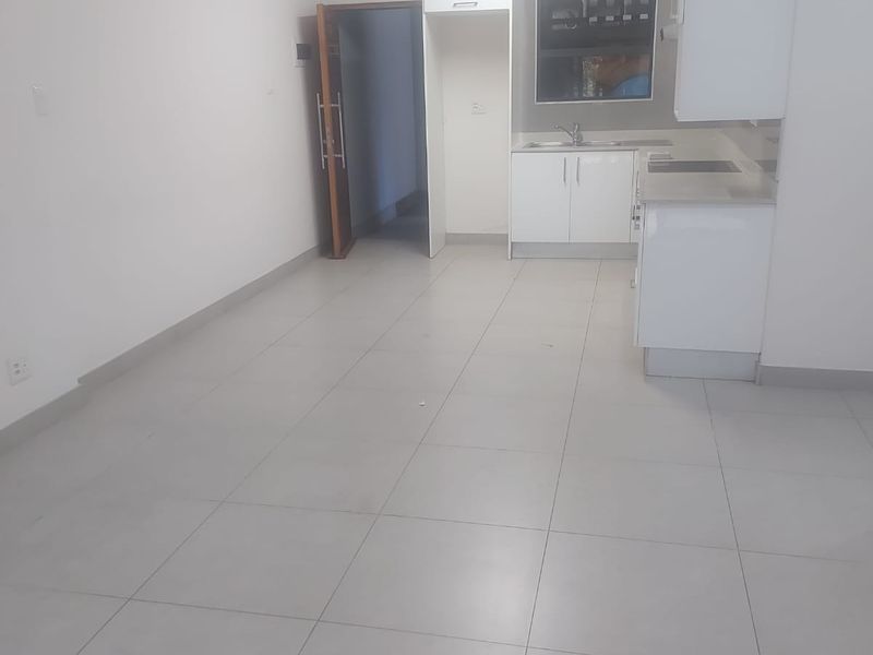 Stylish Two Bedroom Apartment To Let In 41 Degrees - Photo 3