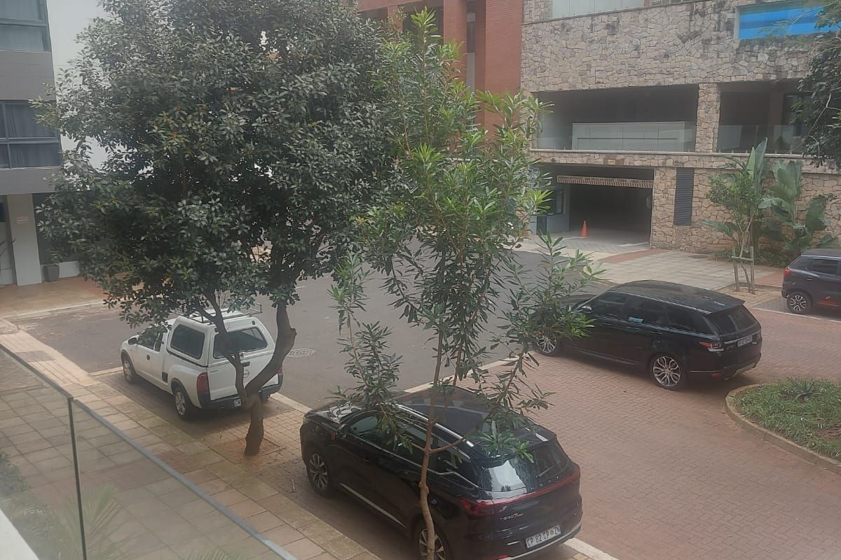 Stylish Two Bedroom Apartment To Let In 41 Degrees - Photo 5
