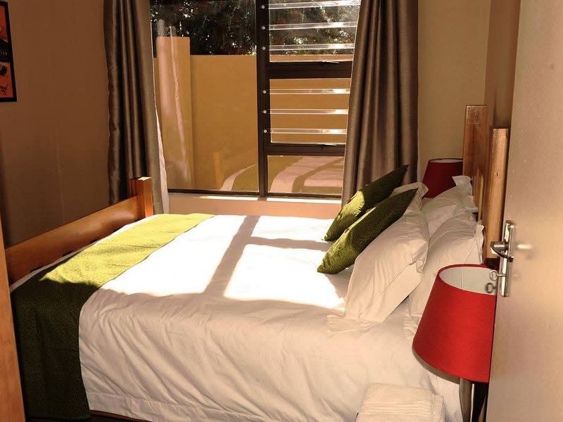 COLCHESTER FURNISHED 4 BED 4.5 BATH + 2 FLATLETS AVAILABLE FOR RENT - Photo 10