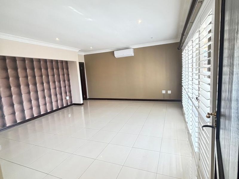 Headline: Exclusive Living at 99 Gardens – Spacious 4-Bed, 3.5-Bath Apartment in La Lucia - Photo 9