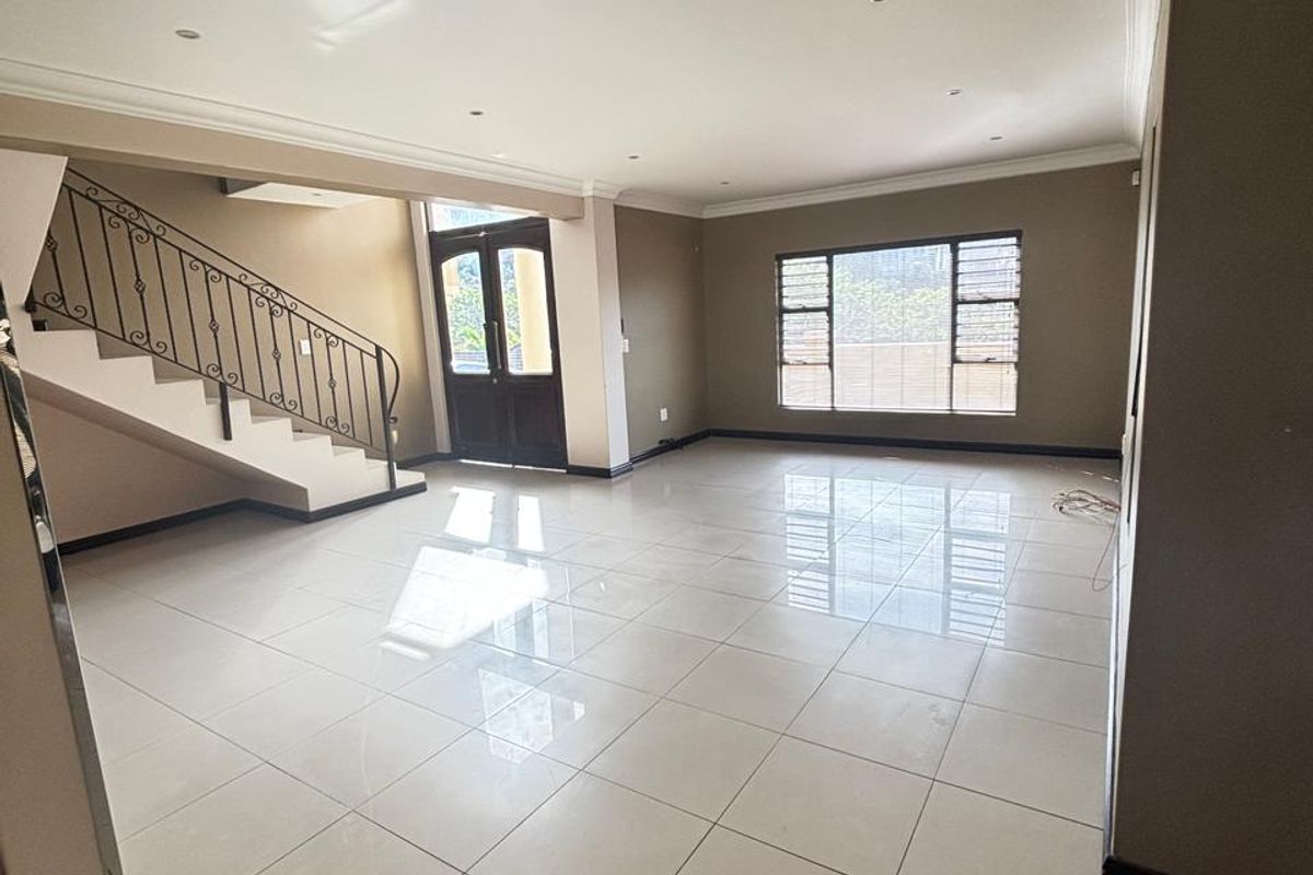 Headline: Exclusive Living at 99 Gardens – Spacious 4-Bed, 3.5-Bath Apartment in La Lucia - Photo 5