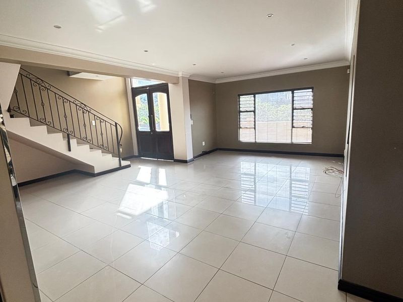 Headline: Exclusive Living at 99 Gardens – Spacious 4-Bed, 3.5-Bath Apartment in La Lucia - Photo 5