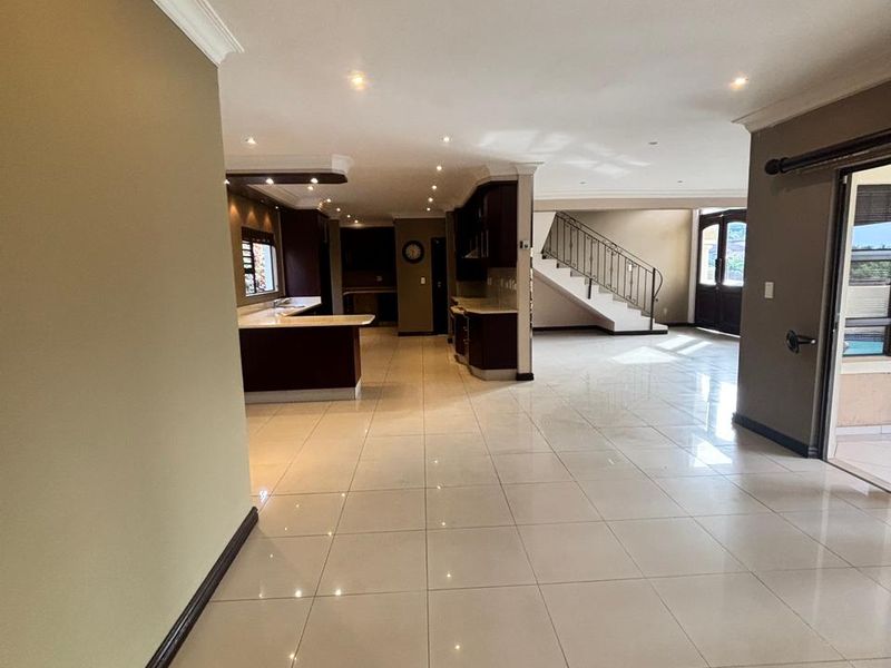 Headline: Exclusive Living at 99 Gardens – Spacious 4-Bed, 3.5-Bath Apartment in La Lucia - Photo 4