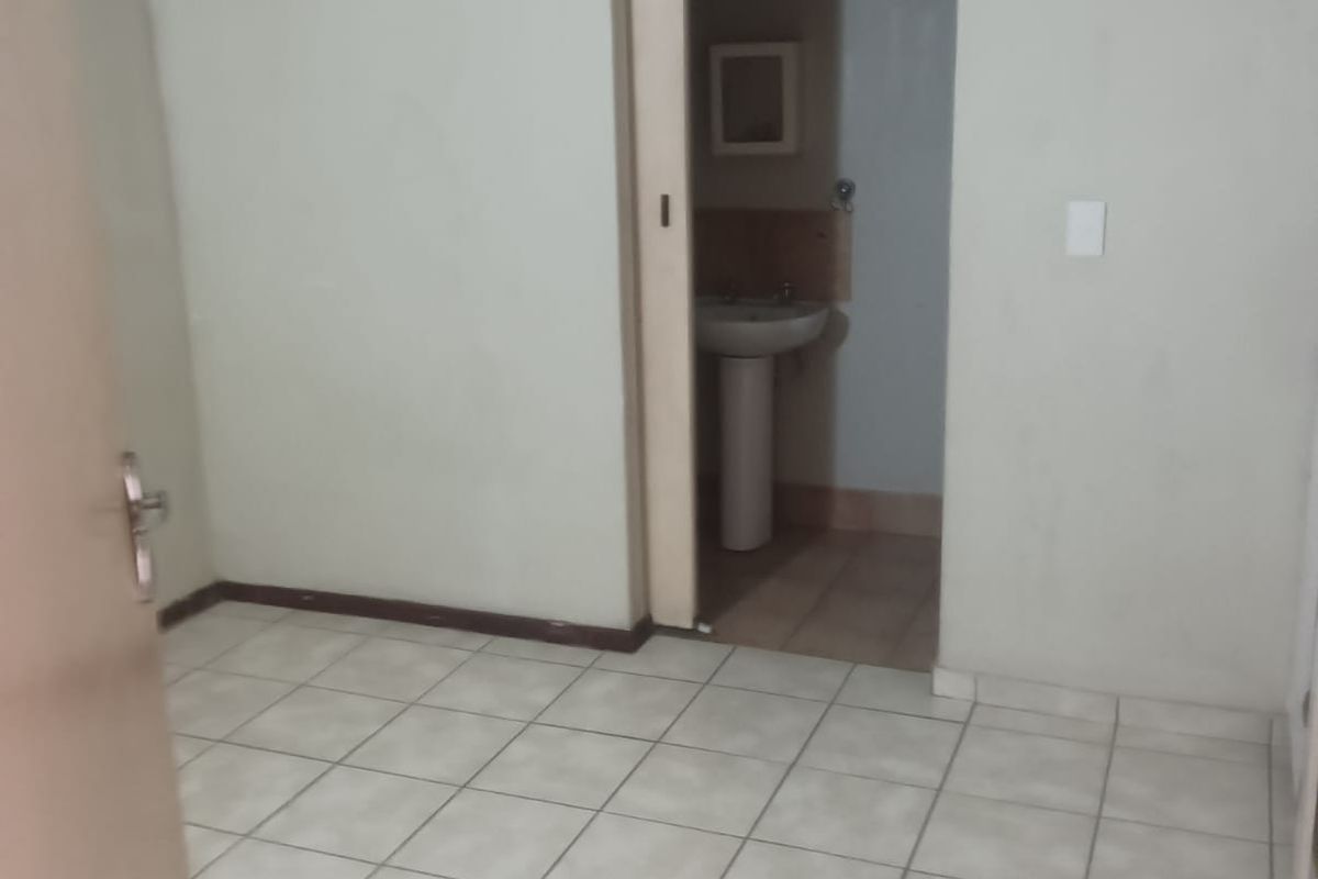1 Bedroom Unit Available in Durban CBD - Photo 5
