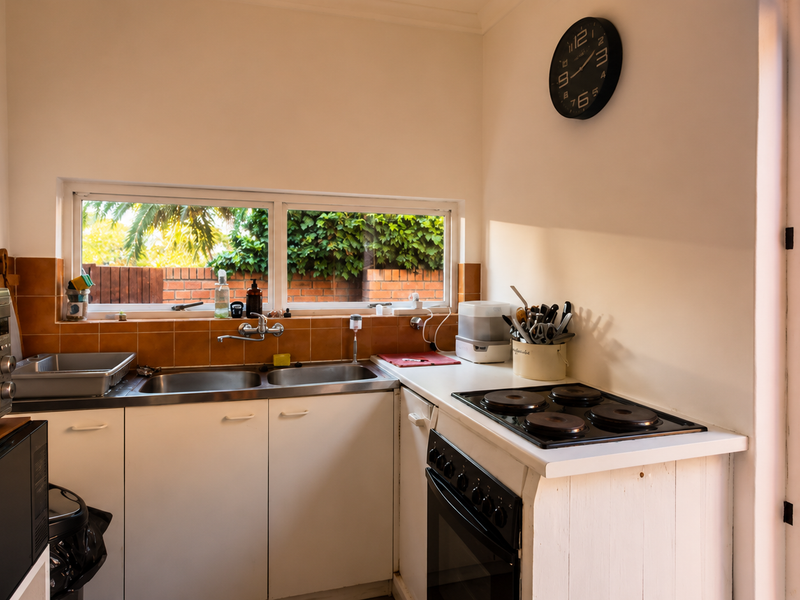3 Bedroom Home with Separate Granny Flat & Expansive Garden in Table View - VIEWING FROM 6 JUNE 2026 - Photo 4