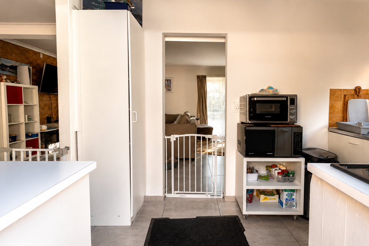 3 Bedroom Home with Separate Granny Flat & Expansive Garden in Table View - VIEWING FROM 6 JUNE 2026 - Photo 5