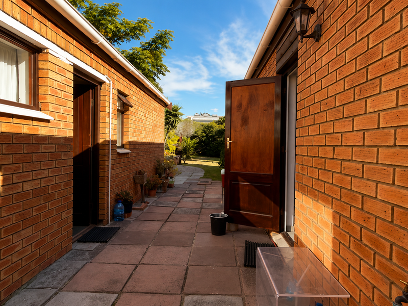 3 Bedroom Home with Separate Granny Flat & Expansive Garden in Table View - VIEWING FROM 6 JUNE 2026 - Photo 2