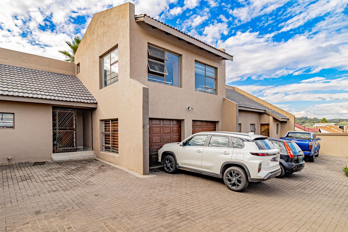 4 bedroom 2 bathroom Entertainer’s Dream Family Home - Photo 5